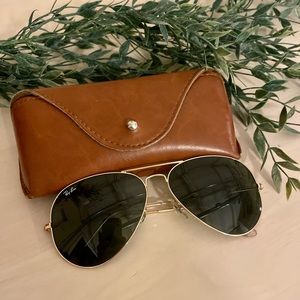Ray-Ban Classic Aviators